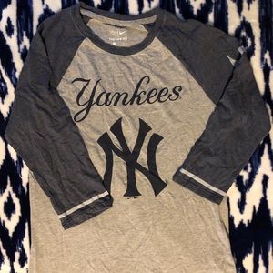 Women’s 3-Quarter Sleeve Yankee T-Shirt